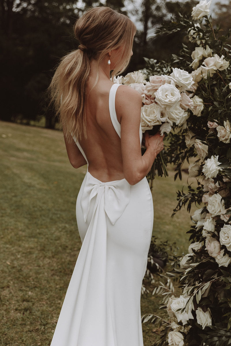 Martini | Low Back Wedding Dress – Grace Loves Lace US